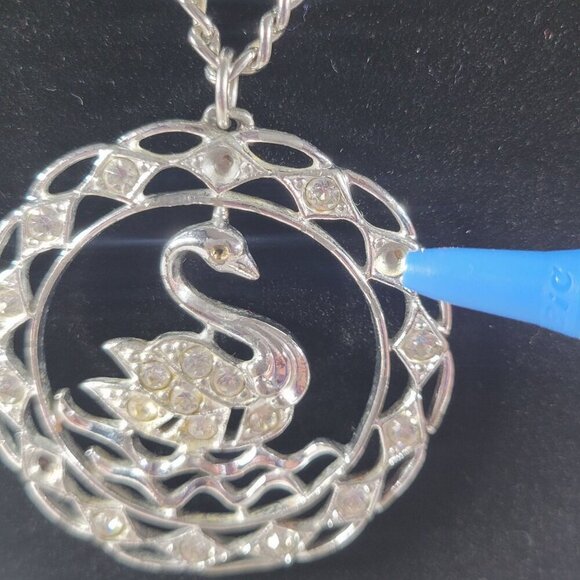 Vintage Sarah Coventry Swan Pendant Rhinestones Silver Classic Elegant Necklace - Picture 6 of 7
